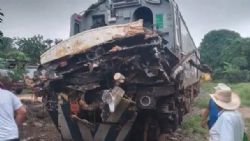 Tren Interoceánico choca contra camión de carga en Chiapas; pasajeros resultan ilesos