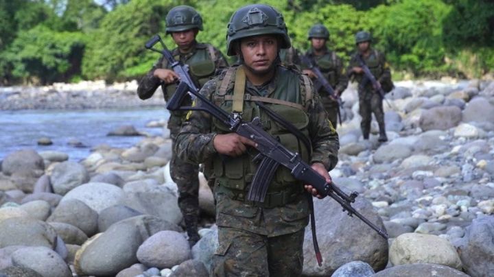 Narcos mexicanos hieren a soldado guatemalteco en enfrentamiento armado en Guatemala