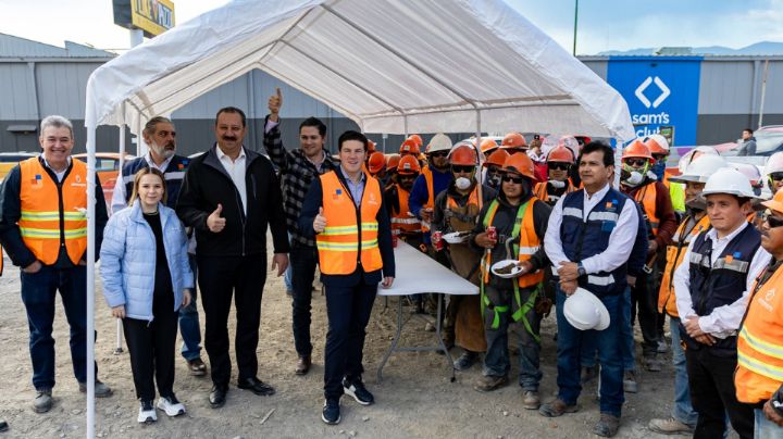 Samuel García organiza 'tamaliza' y anuncia refuerzos para terminar líneas del metro