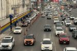 Automovilistas lidian a diario con tráfico en inmediaciones de colegio en San Nicolás