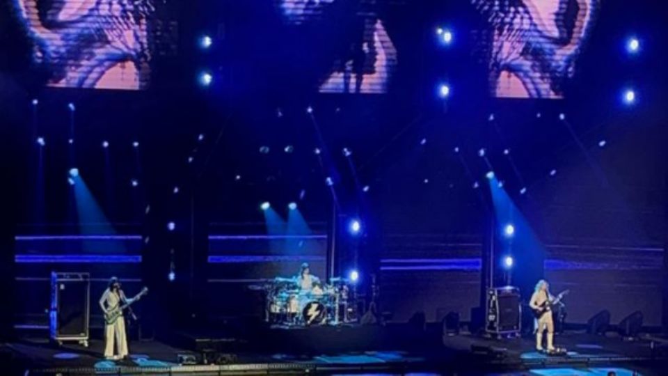 The Warning, la banda de rock originaria de Monterrey integrada por las hermanas Villarreal, ofreció un espectáculo memorable la noche de anoche en el escenario del Citibanamex.