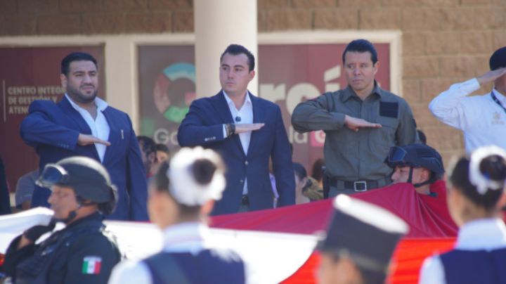 Manuel Guerra Cavazos llama al orgullo y unidad de los mexicanos en ceremonia del Día de Bandera