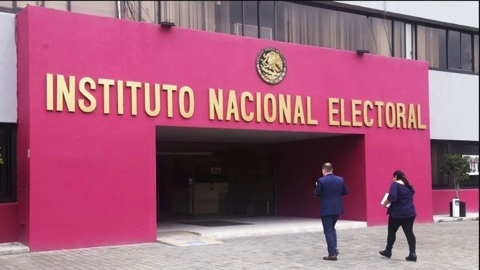 Anuncia INE fecha límite de registro para voto anticipado.

