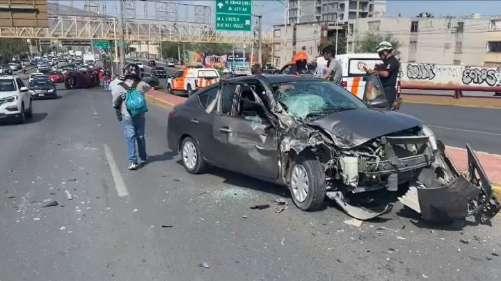 Regios pagan seguros de autos hasta 60% más caros