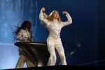 Shakira se despide a lo grande de fans regios