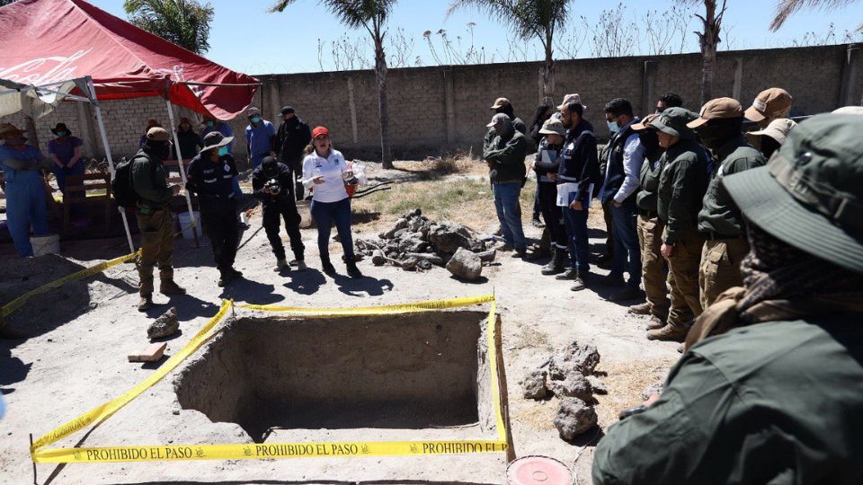 Autoridades y colectivos de búsqueda investigan el Rancho Izaguirre | X / @FiscaliaJal
