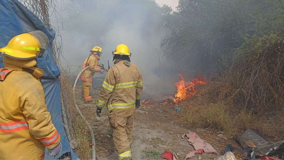 Suman 10 detenidos por provocar incendios en Apodaca.