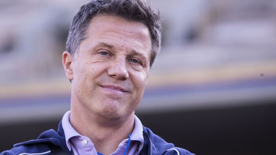 José Antonio Noriega, buscó calmar las dudas sobre la ausencia de Sergio Canales.
