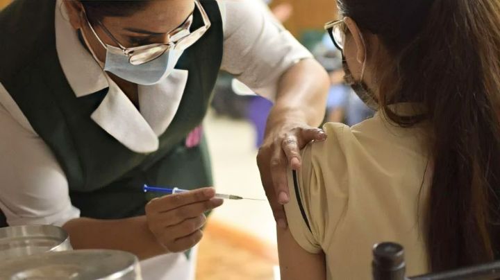 IMSS extiende vacunación contra Influenza, Covid-19 y VPH ¿Hasta cuándo?