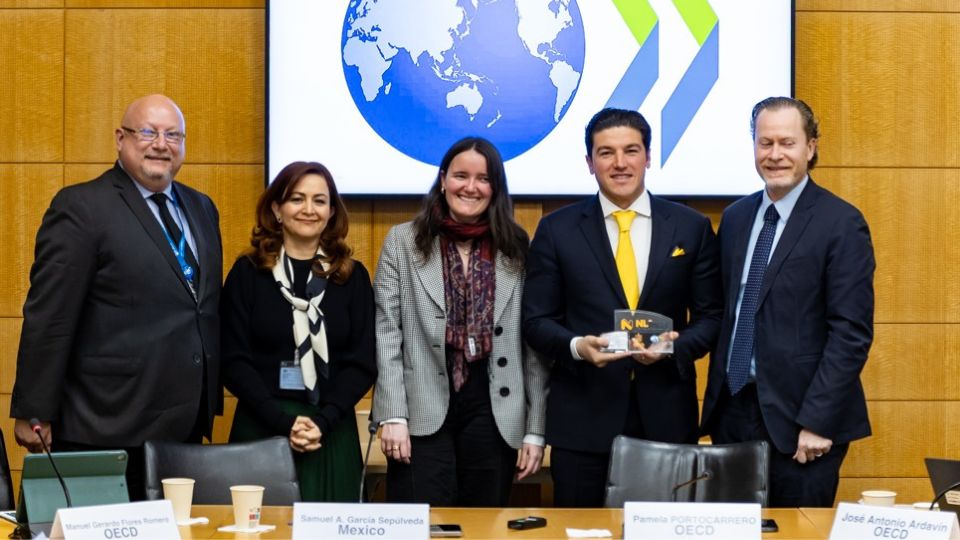 OCDE reconoce a Nuevo León por su programa digital NLínea.