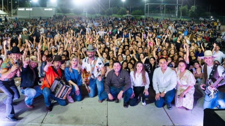 Salinas Victoria festeja a docentes previo al Día del Maestro con 'La Leyenda'