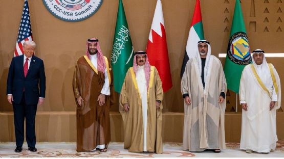 Tiene Trump encuentro histórico con presidente sirio Al-Sharaa