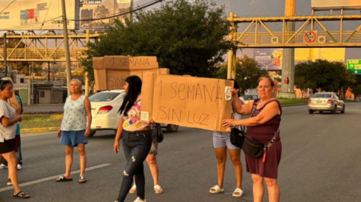 Reconectan energía tras 4 días sin servicio y 2 horas de bloqueo en Las Torres