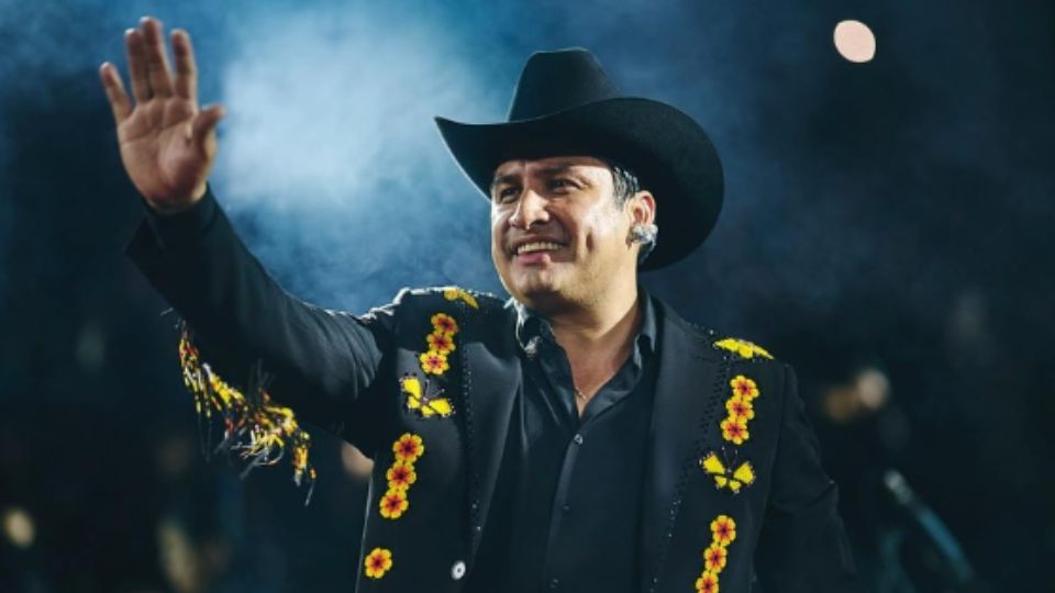 Cancelan la Visa de Julión Álvarez antes de conciertos en Texas.