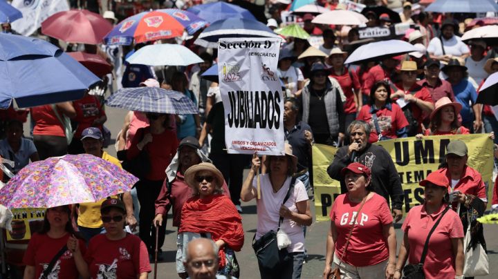 Maestros acuerdan levantar paro de labores tras más de 15 días de protestas en Ciudad de México