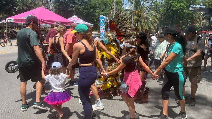 Familias disfrutan del 'San Pedro de Pinta' con danzas otomíes