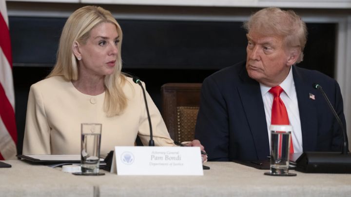 Trump defiende a su fiscal ante críticas de simpatizantes por el Caso Epstein