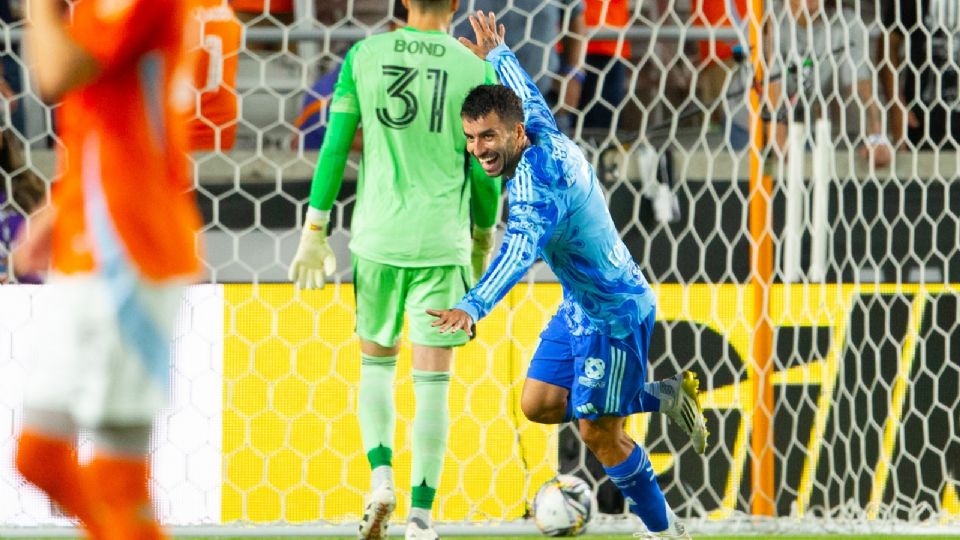 Con goles de Ángel Correa, Diego Lainez y Ozziel Herrera, Tigres venció 4-1 al Houston Dynamo y arrancó con autoridad su camino en la Leagues Cup.