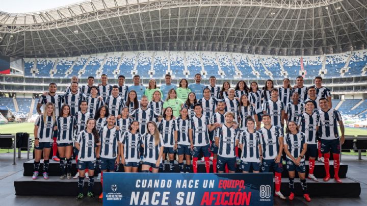 Sergio Ramos ‘se roba el show’ en la foto oficial de Rayados y Rayadas para el Apertura 2025