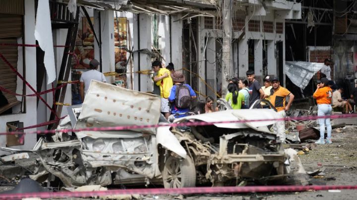 Atentados cimbran Colombia con saldo de 18 muertos