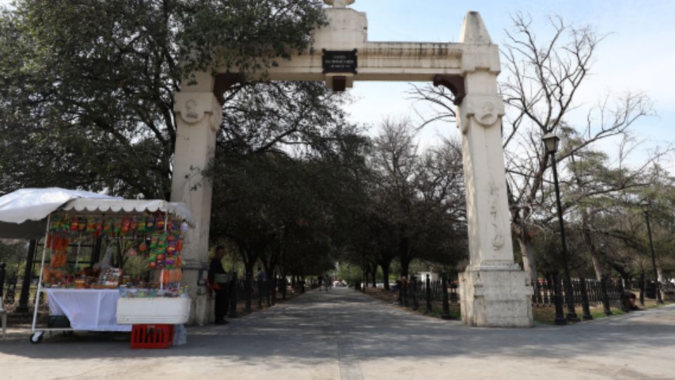 La Alameda Mariano Escobedo.