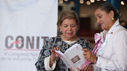 Presentan libro que reconoce el liderazgo femenino en sector turistico