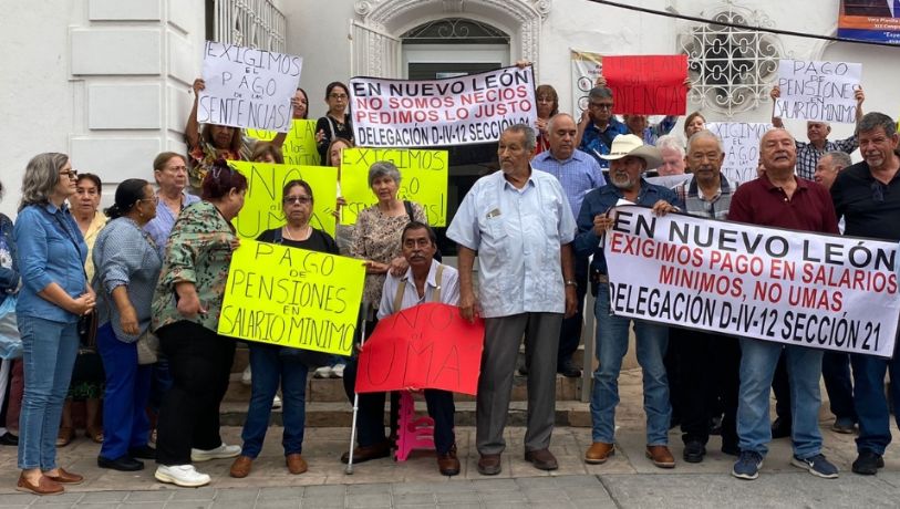 Maestros jubilados del ISSSTE reiteran exigencia por pago de adeudos