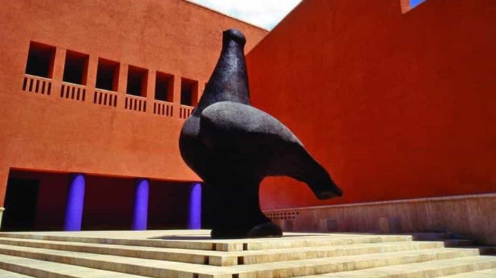 Llega al Museo Marco “Un conejo partido a la mitad” de Julio Galán