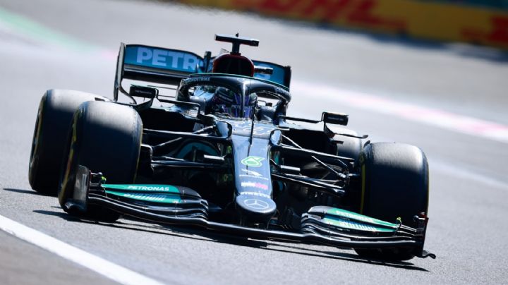 Lewis Hamilton se lleva la Pole en Catar