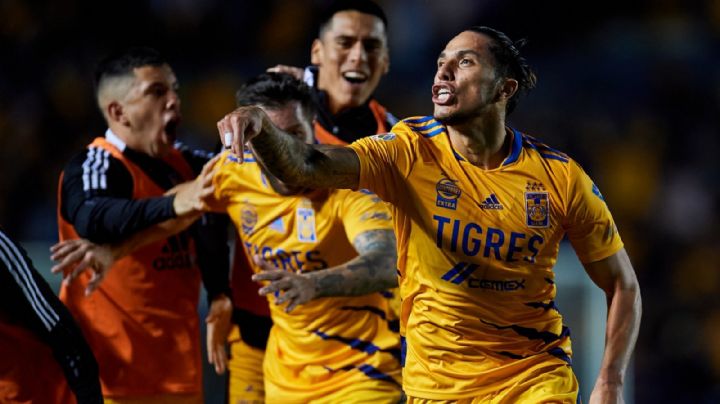 Carlos Salcedo no se ha despedido del plantel de Tigres