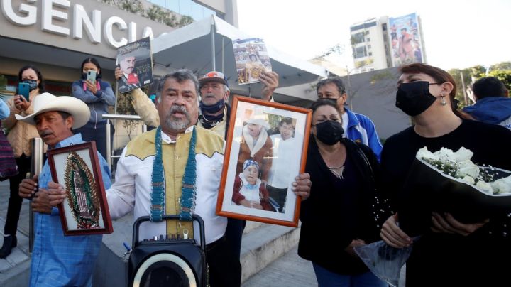 México llora la muerte de Vicente Fernández