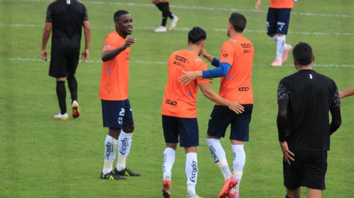 Rayados aplasta a Correcaminos en El Barrial