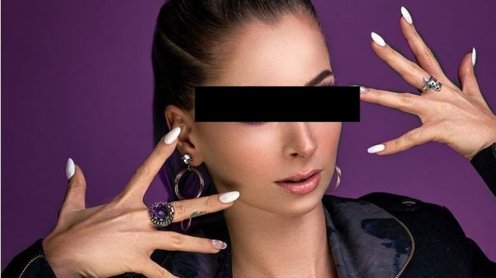YosStop teje en la cárcel una bufanda para su novio