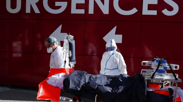 Gobierno francés sancionará a los médicos no vacunados