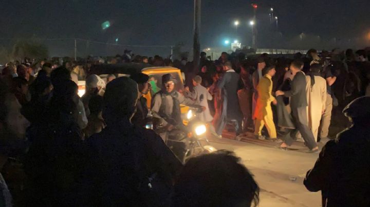Confirman tercera explosión cerca del aeropuerto de Kabul