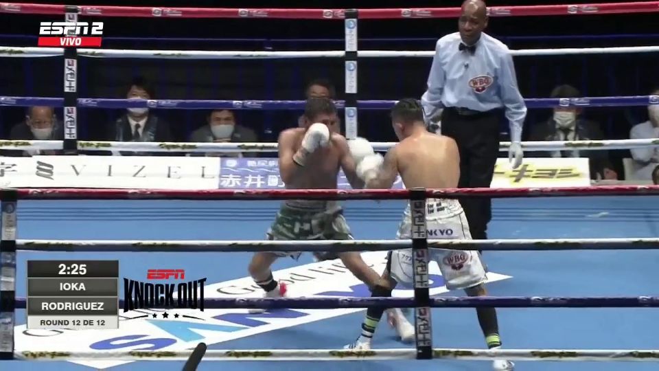 El mexicano cayó por decisión ante el japonés Kazuto Ioka.