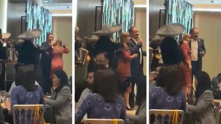 Captan a Manuel de la O cantando con mariachi sin cubrebocas