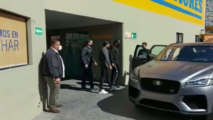 Se reúne Carlos Salcedo y su representante con directiva de Tigres