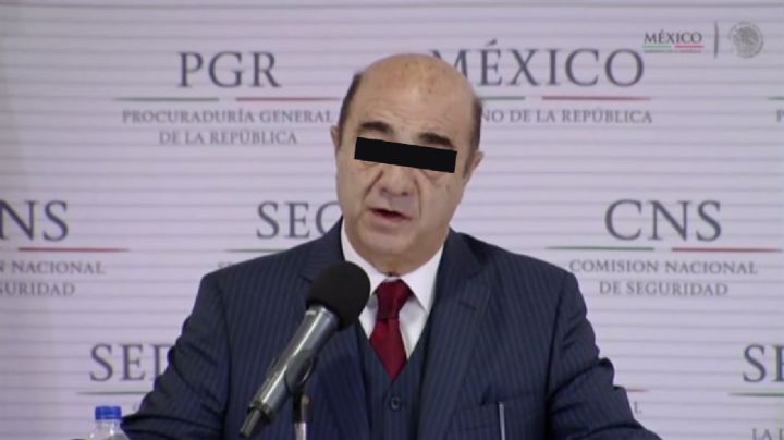 Jesús Murillo Karam es llevado al Instituto Nacional de Cardiología