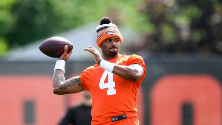 Deshaun Watson recibe permiso de entrenar con Browns
