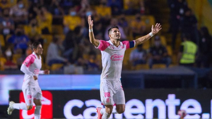 Jesús Molina será baja hasta por nueve meses con Chivas