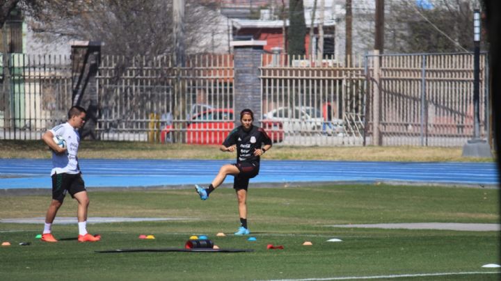 Kenti Robles trabajó por separado con Tri Femenil