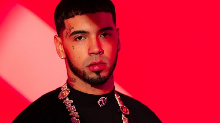 Anuel AA sufre 'síntomas preocupantes' y cancela concierto