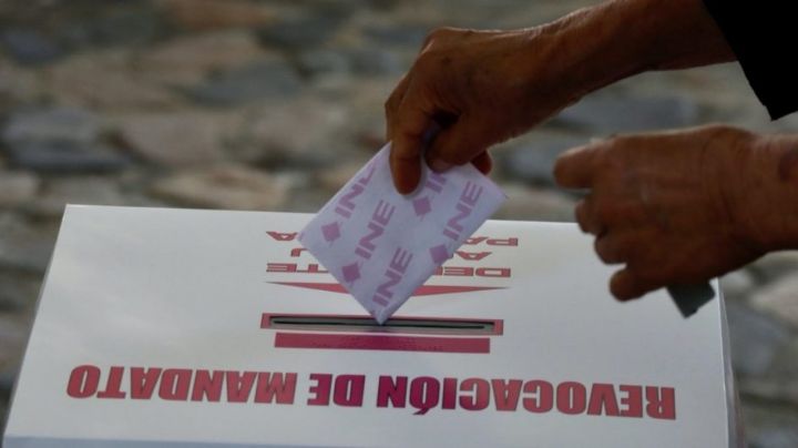 Cierran casillas en Coahuila para renovar congreso local