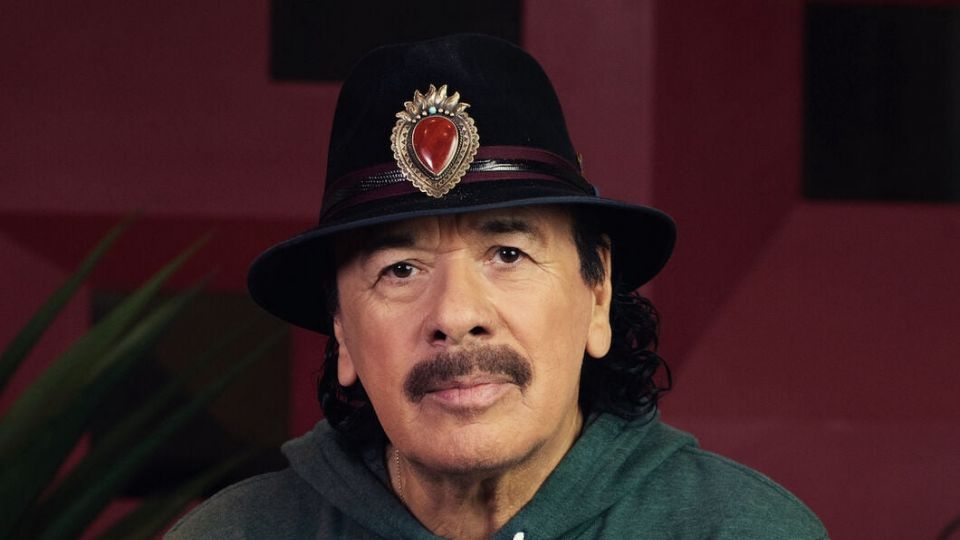 Carlos Santana aclara que se encuentra bien de salud tras desmayo.  Foto: Carlos Santana.