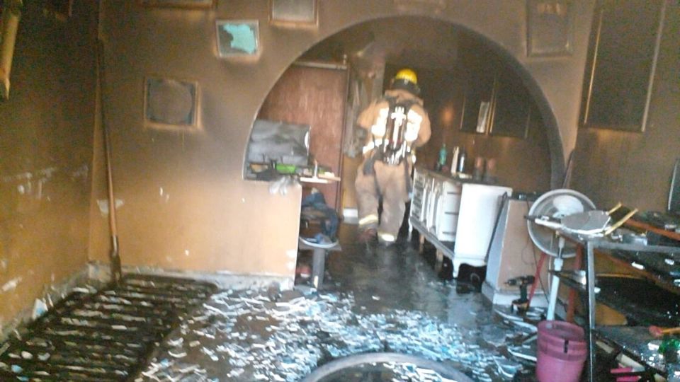 El interior del domicilio incendiado. Foto: Cortesía / ABC Noticias