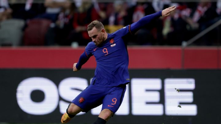 Vincent Janssen dio asistencia en triunfo de Países Bajos