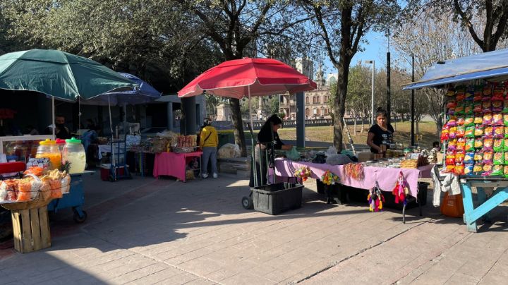 Ante bajas ventas comerciantes dejan la Plaza Gastronómica en Monterrey