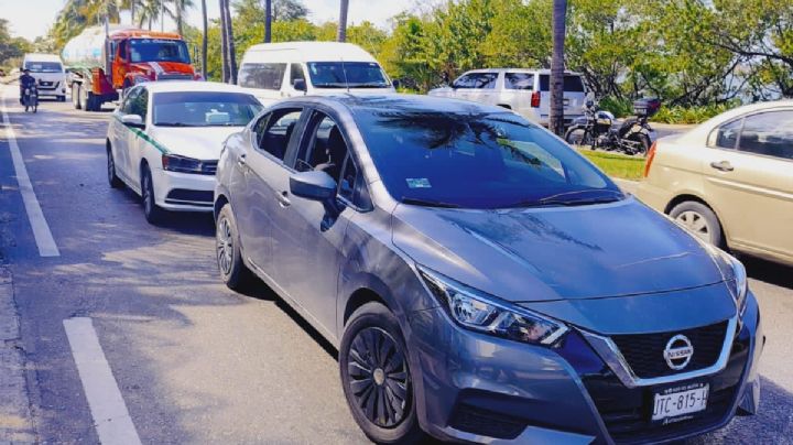 Detienen a cuatro taxistas por agredir a conductores de Uber