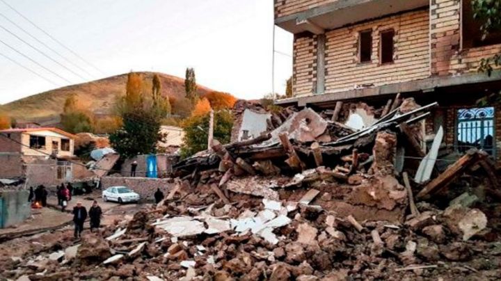 Al menos 3 muertos y más de 400 heridos tras terremoto en Irán